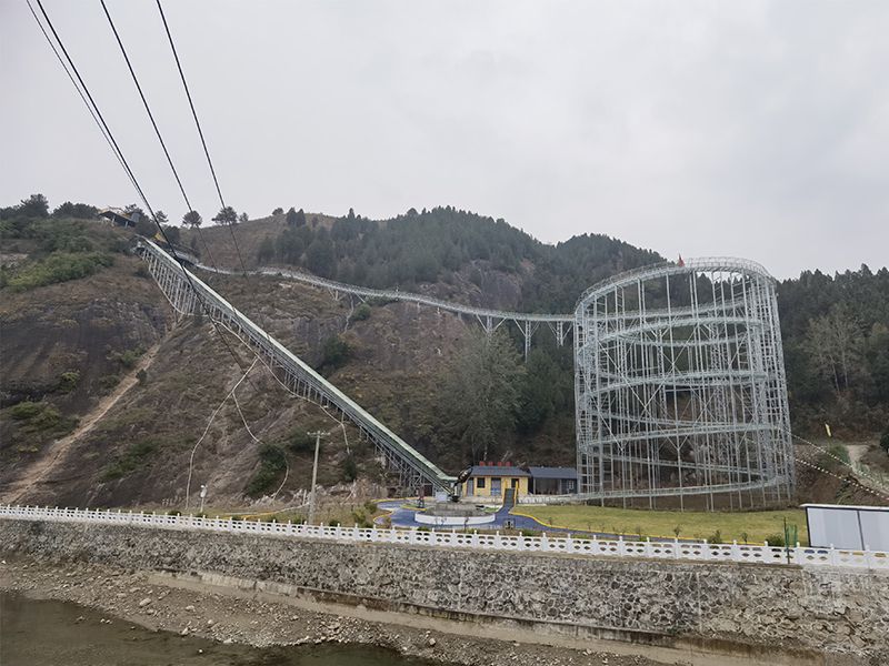 陕西省商洛市丹凤县大峪谷玻璃水滑道